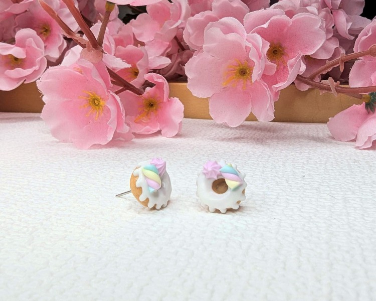 Kolczyki handmade donut z pianką z gliny polimerowej, biżuteria kawaii ze stali chirurgicznej