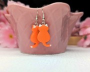 Kolczyki handmade rudy kot w ciapki z gliny polimerowej, urocza biżuteria ze stali chirurgicznej