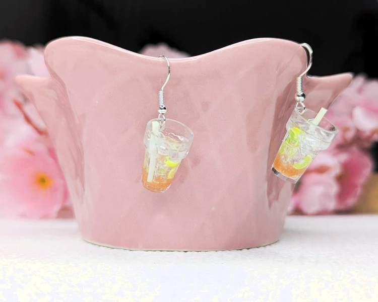 Kolczyki handmade lemoniada cytrynowa z gliny polimerowej i żywicy, słodka biżuteria ze stali chirurgicznej
