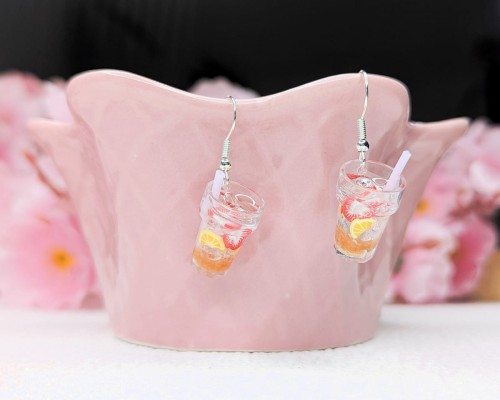 Kolczyki handmade lemoniada truskawkowo- pomarańczowa z gliny polimerowej i żywicy, kolorowa biżuteria ze stali chirurgicznej