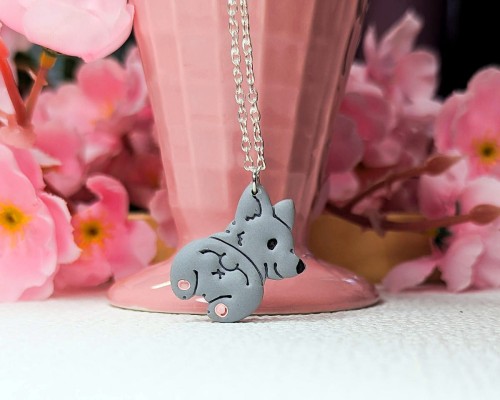 Naszyjnik handmade pies Corgi szary z tyłeczkiem z gliny polimerowej, urocza biżuteria ze stali chirurgicznej