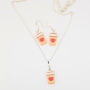Elegancki zestaw biżuterii handmade Caffe Latte Love z motywem kawy, kolczyki i naszyjnik z gliny polimerowej ze stali chirurgicznej